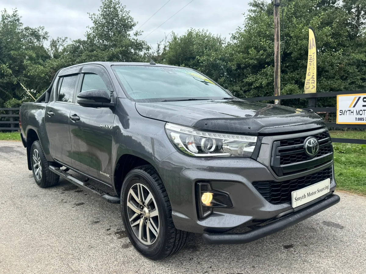 192 Toyota Hilux Invincible X Manual***** - Image 2