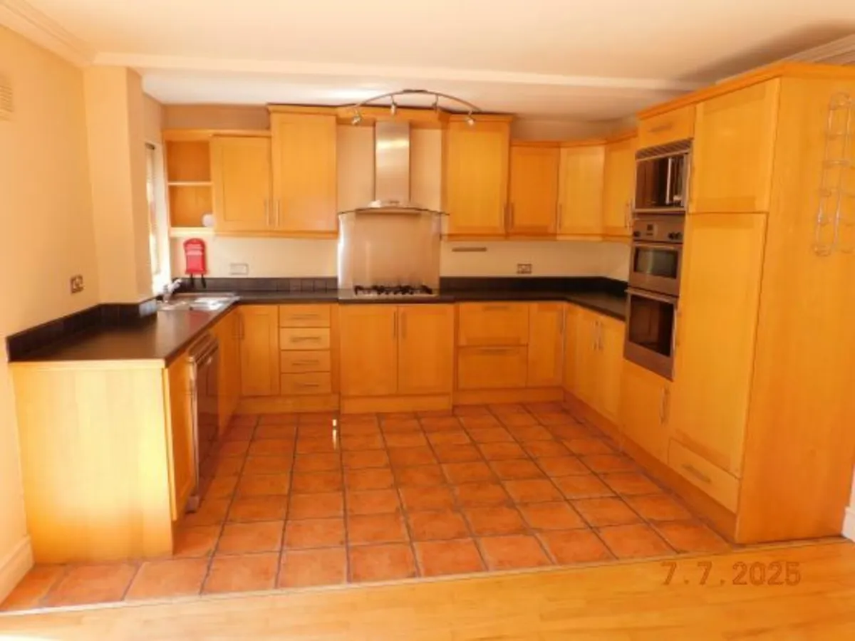 kitchen - Image 1