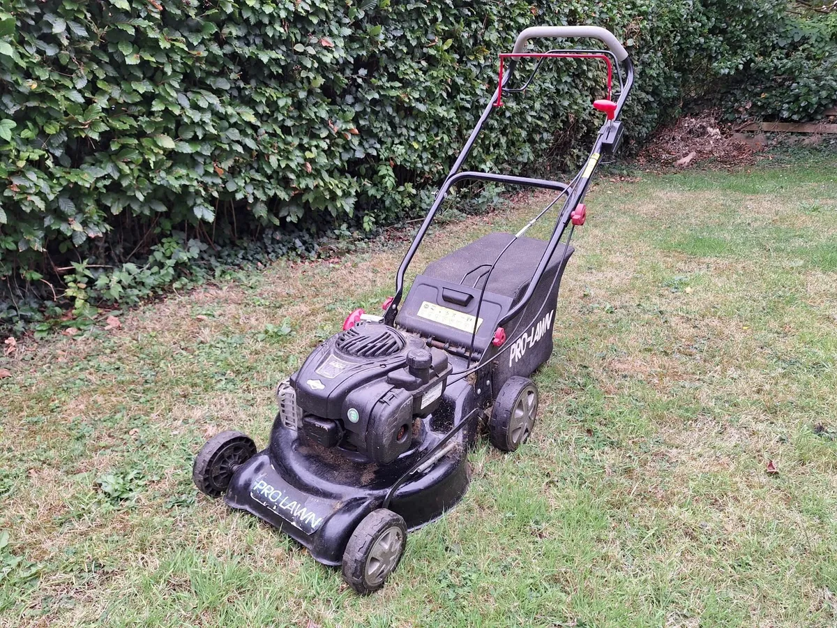Pro Lawn Self Propelled B&S Petrol Lawnmower - Image 1