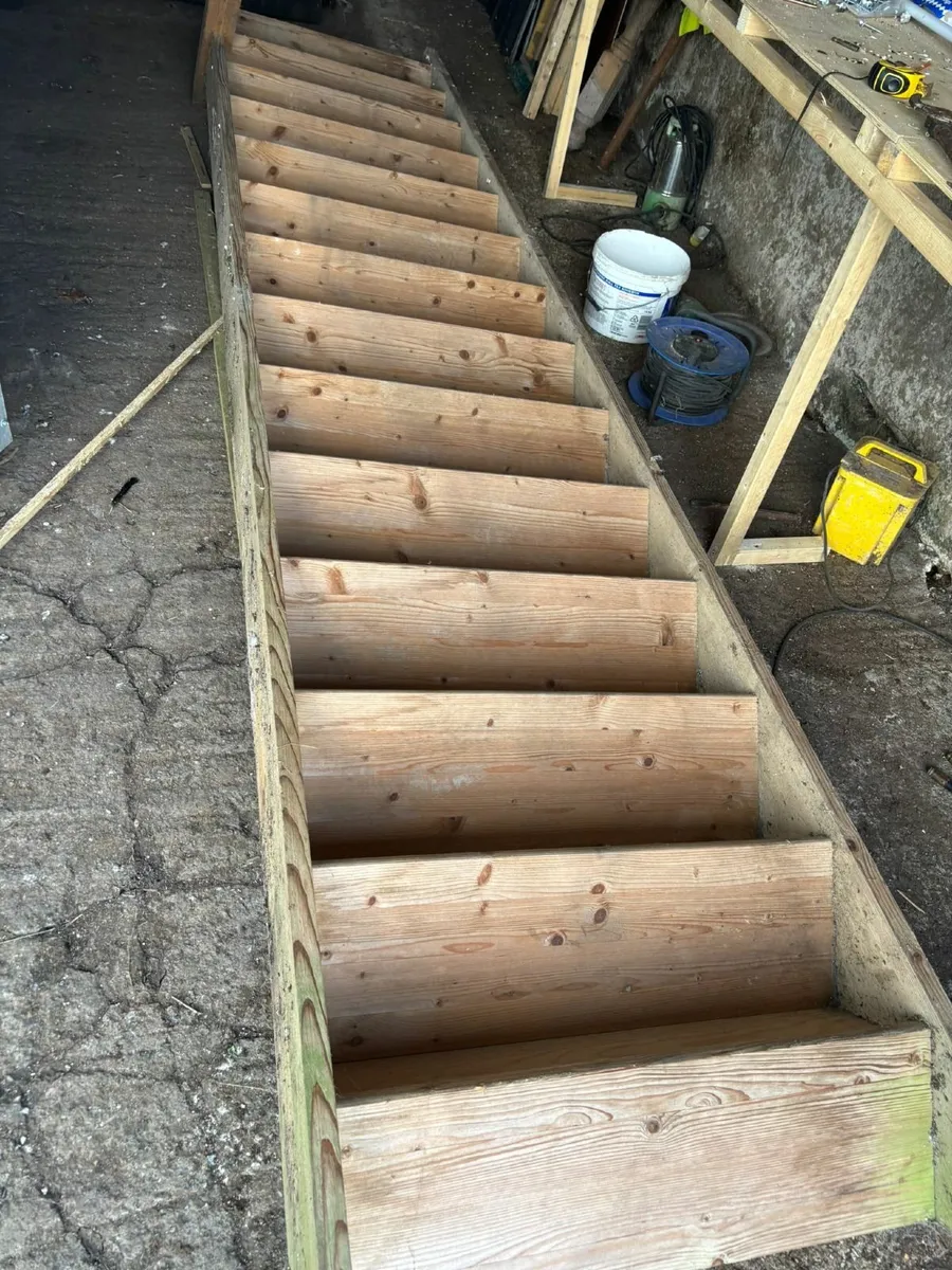 Pine Staircase - Image 3