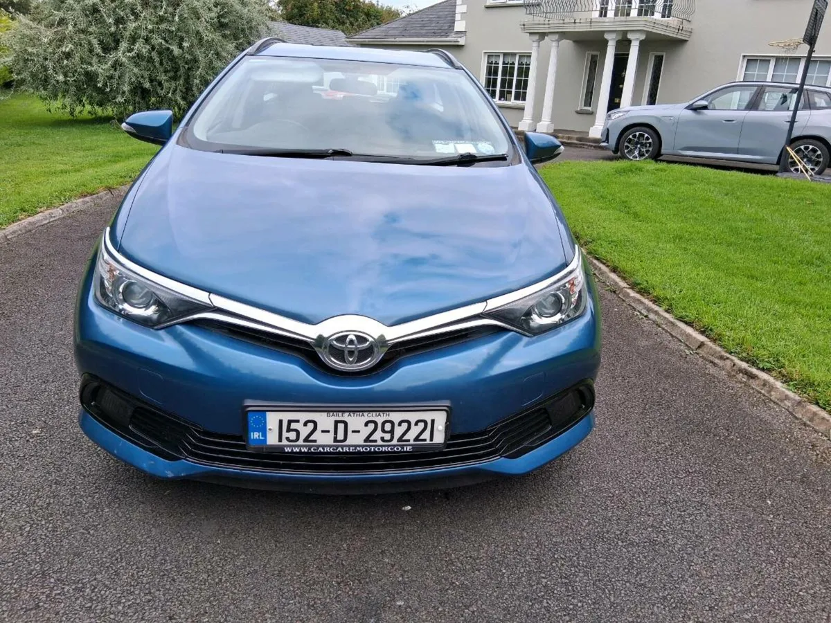2015 Toyota auris 1.4 d4d estate tax nct. Only140k - Image 1