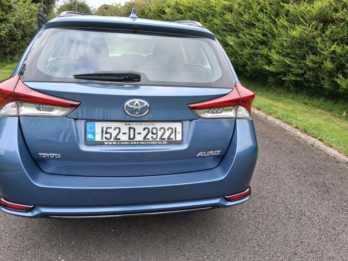 2015 Toyota auris 1.4 d4d estate tax nct. Only140k - Image 2