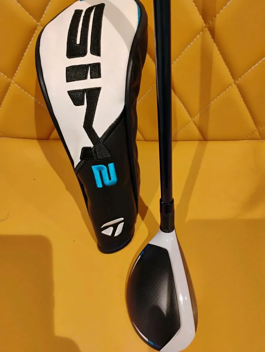 TaylorMade Sim 2 Max 3  Hybrid - Image 1