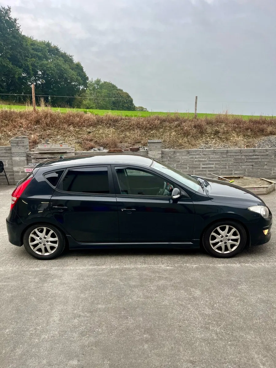 Hyundai i30 2010 1.6L Diesel - Image 3