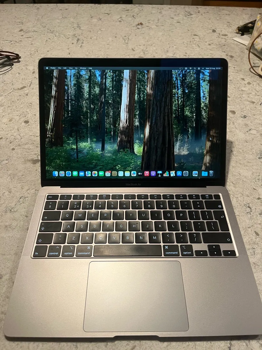 MacBook Air - Image 1