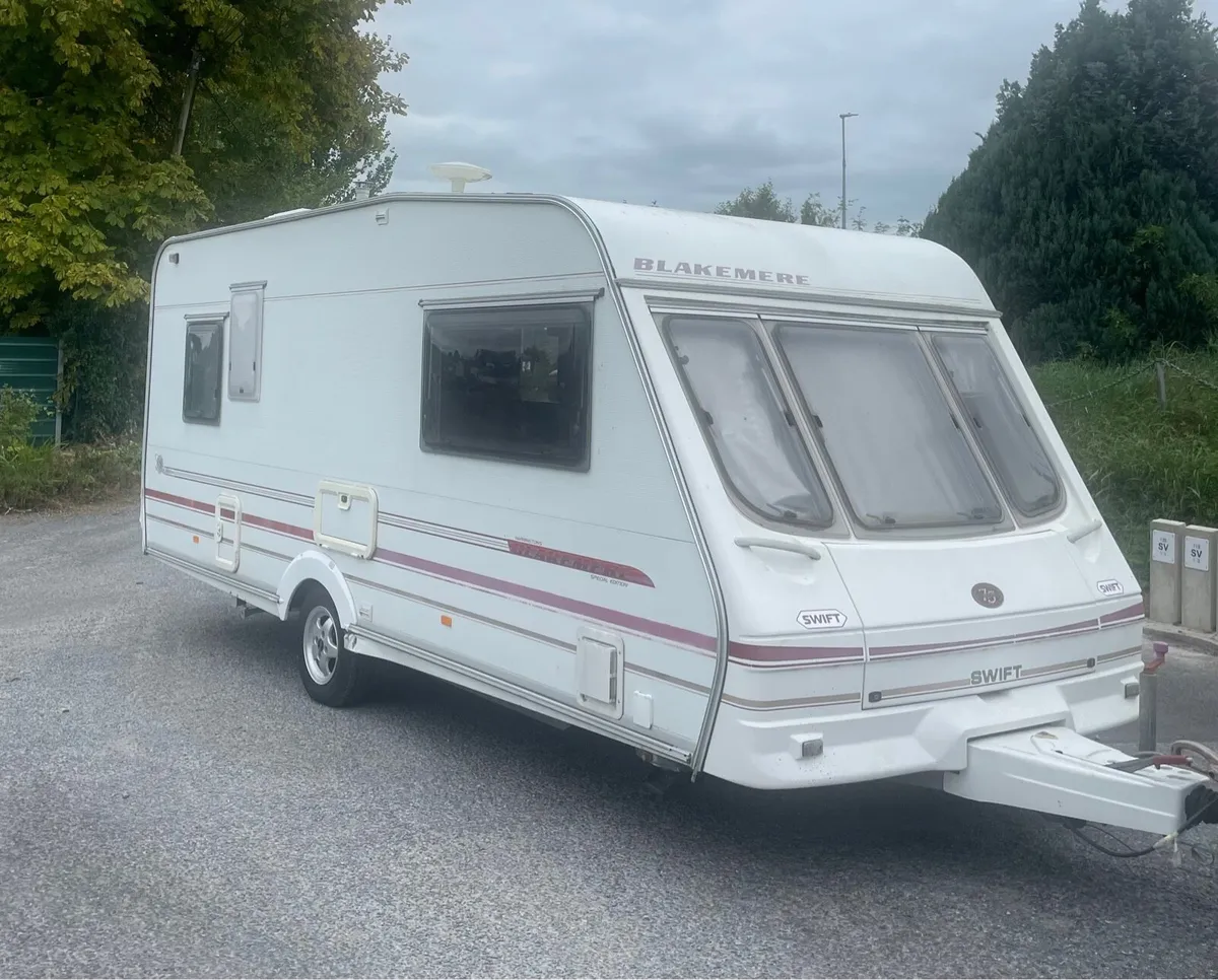 Swift 5 berth with Air Awning - Image 3