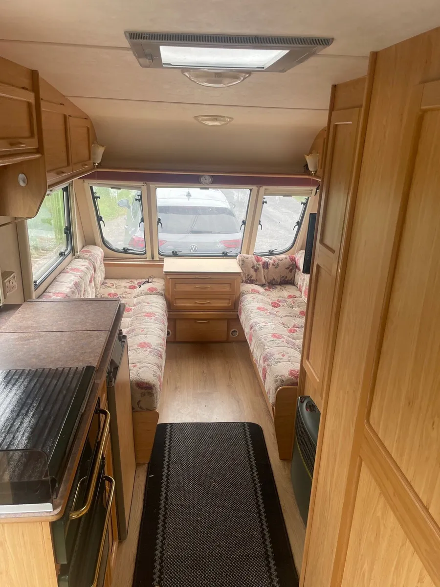 Swift 5 berth with Air Awning - Image 4