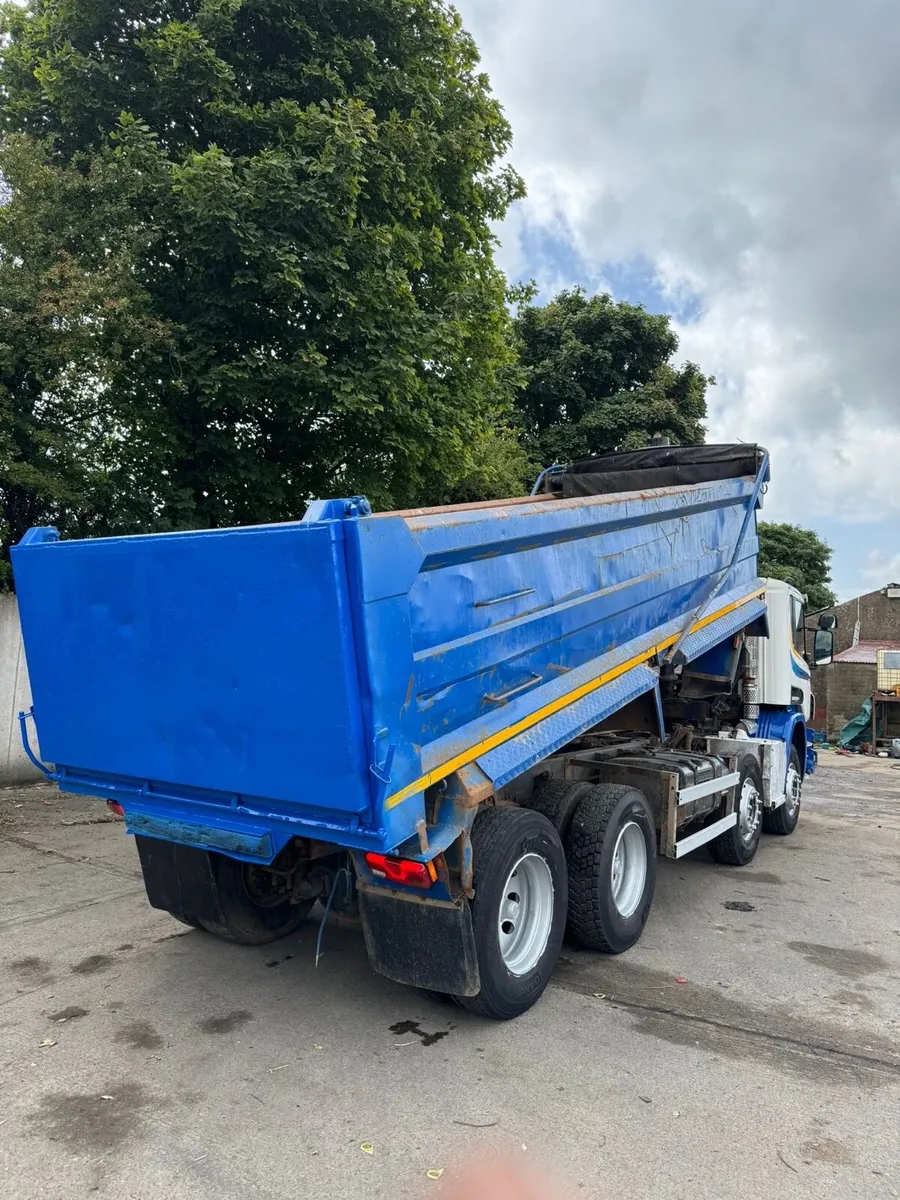 2015 Scania P410 8x4 Manual - Image 4