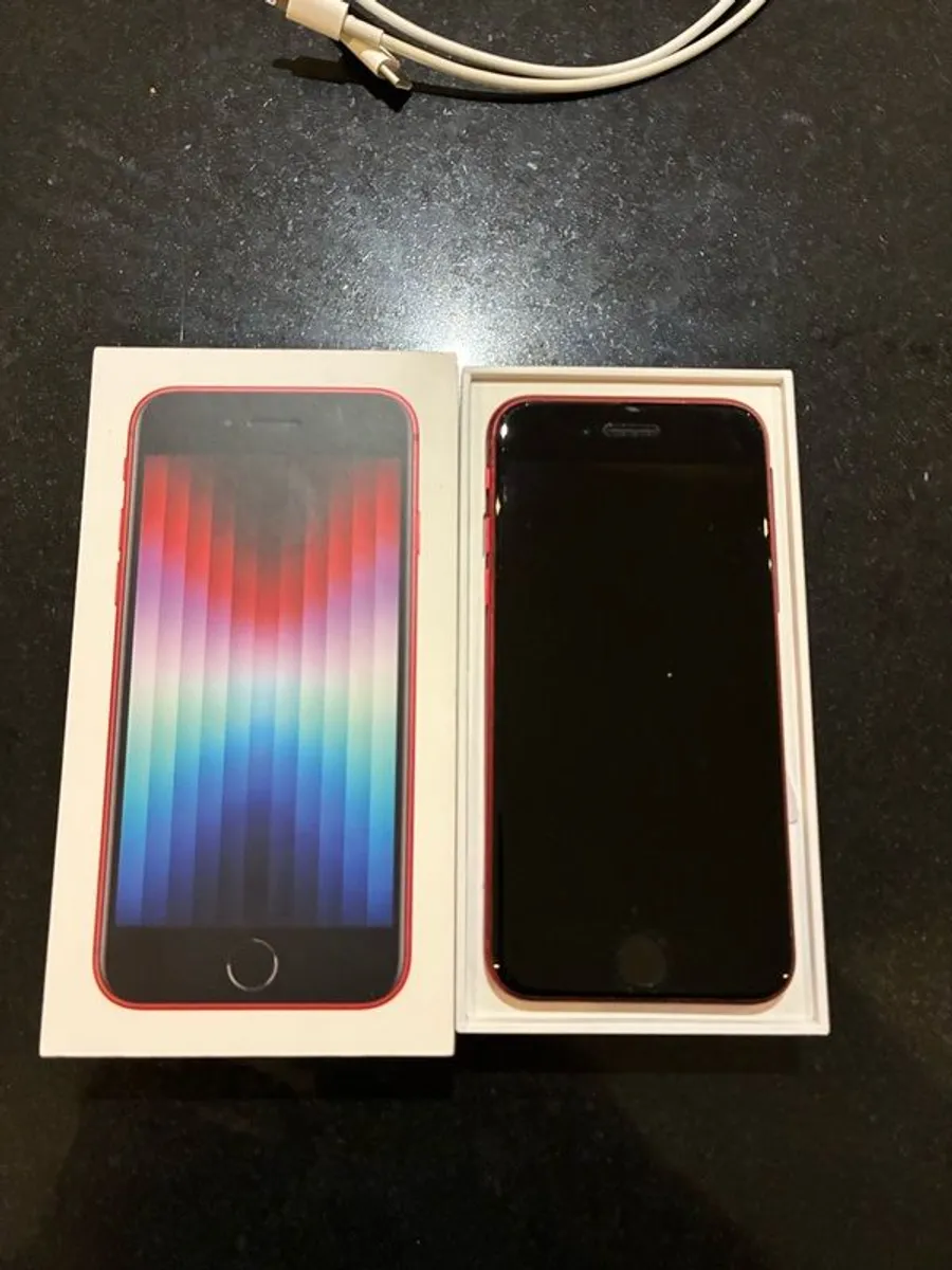 Apple IPhone SE 3 - Image 1