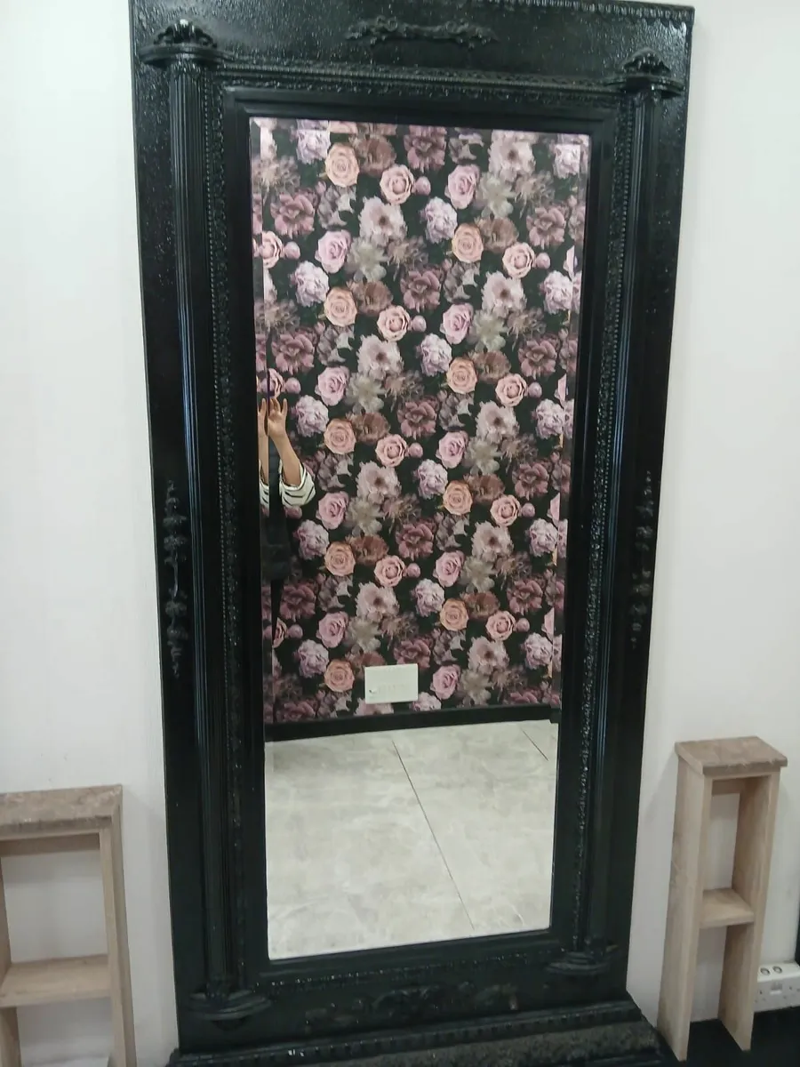 Salon equipment - Image 1