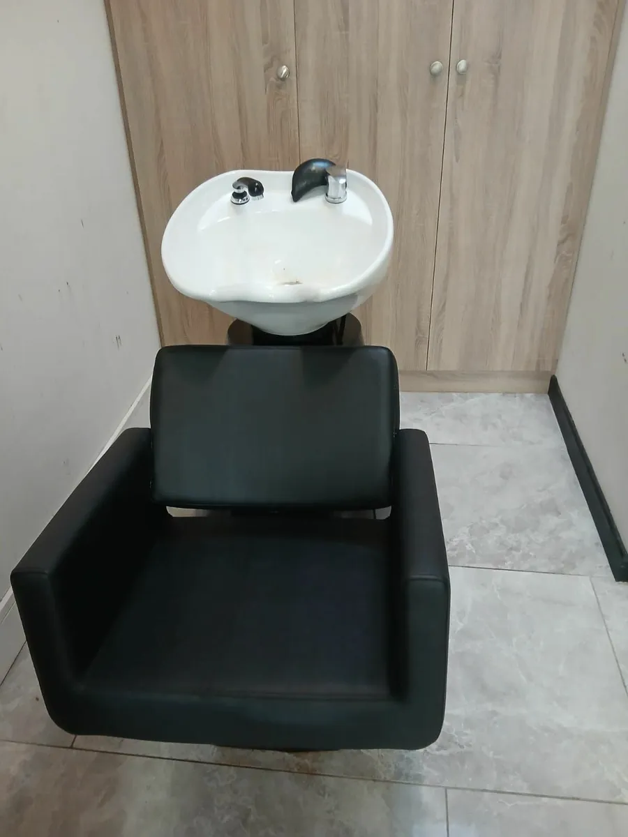Salon equipment - Image 2