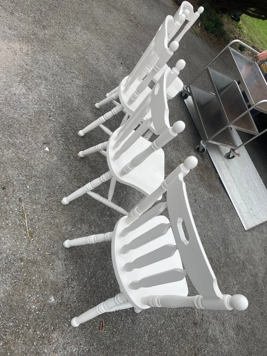 4 wooden kitchen chairs - Image 3