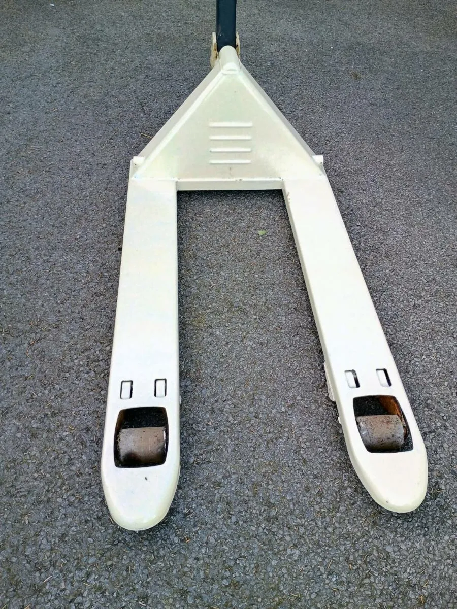 Pallet truck - Image 3