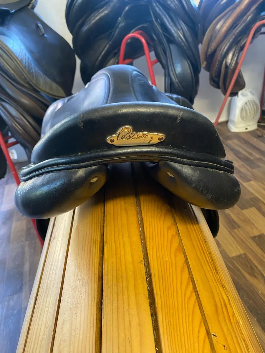Pessoa 16.5 narrow Leather jumping saddle - Image 3