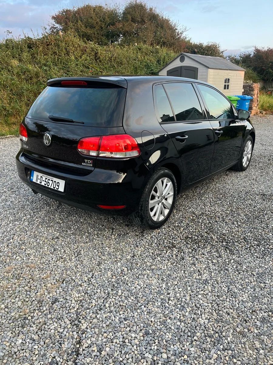 Volkswagen Golf Automatic - Image 3