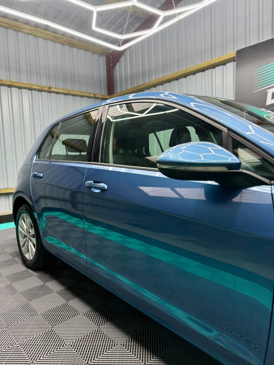 Volkswagen Golf 2015 - Auto + Only 95,000 KM - Image 3