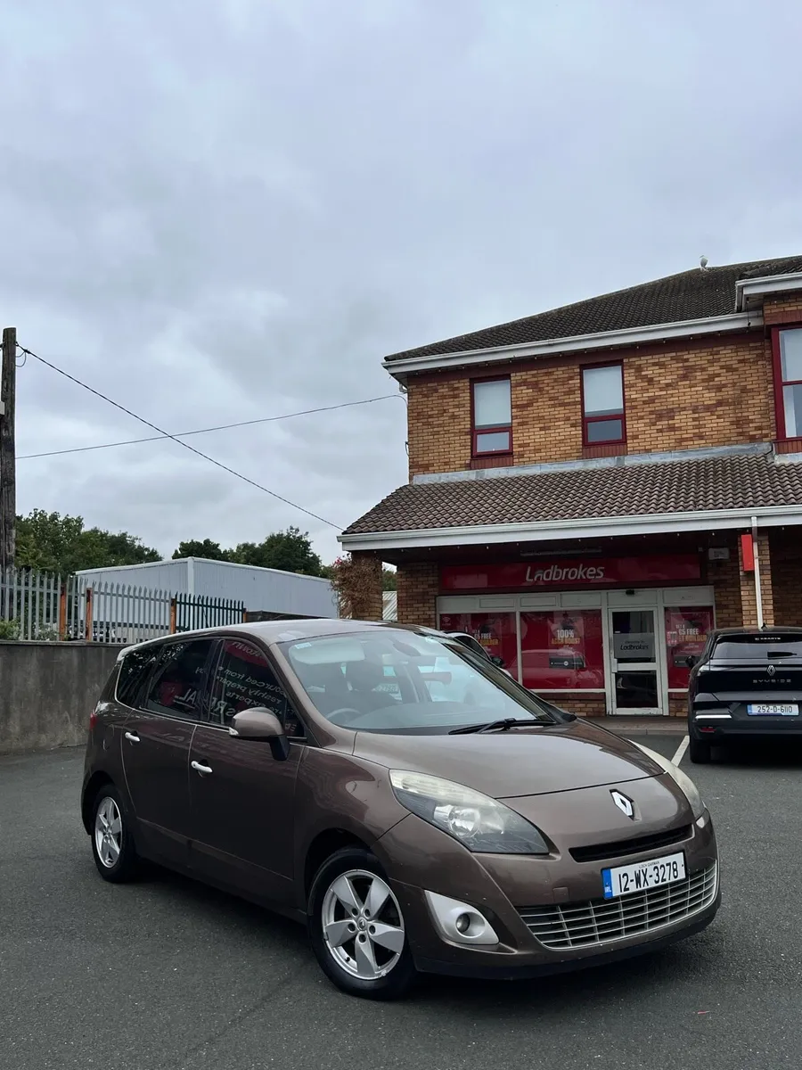 Renault Scenic TomTom Nct 10/25 & Tax 01/26 - Image 1