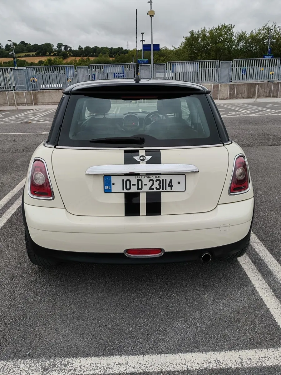 Car - Image 3