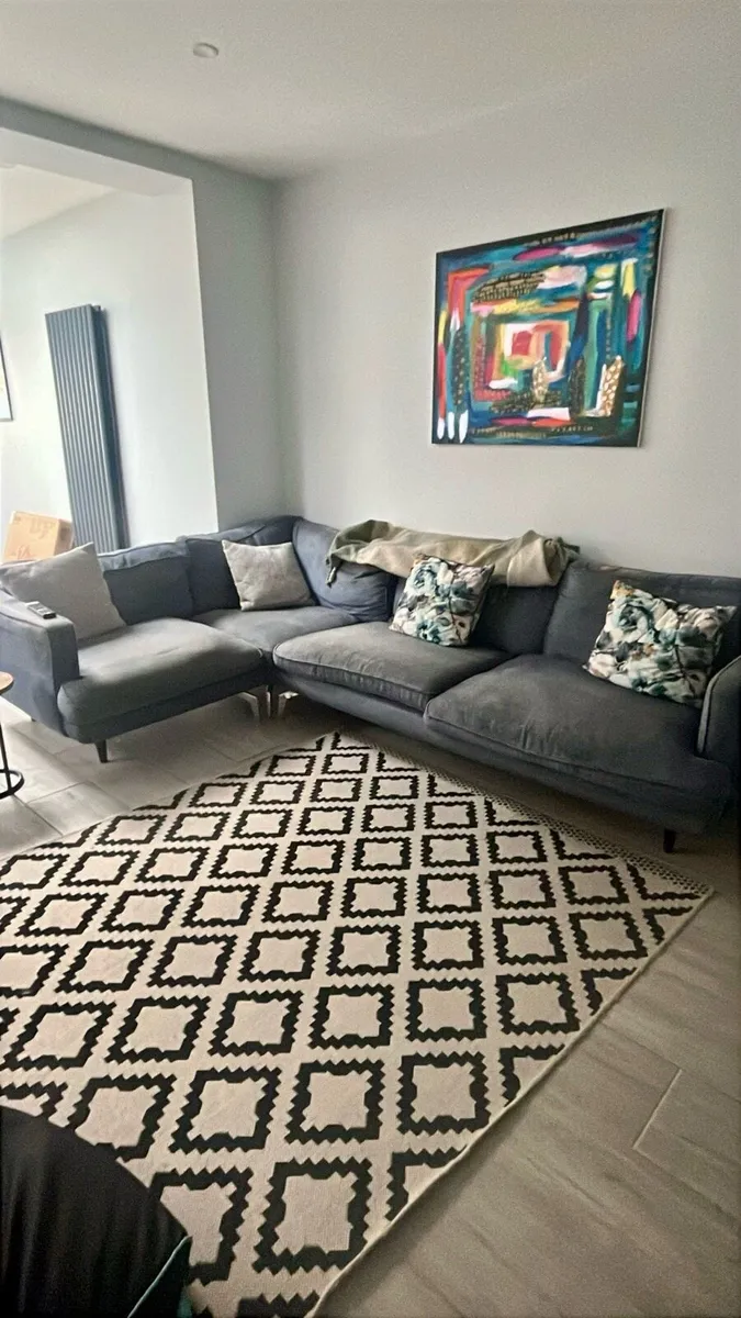 Corner Couch - Image 1