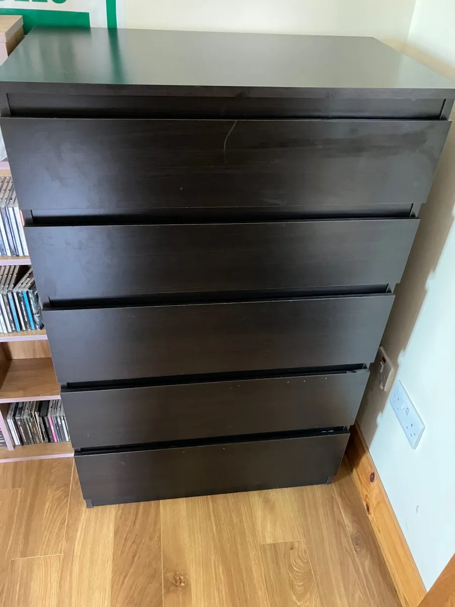 Chested drawers - Image 1