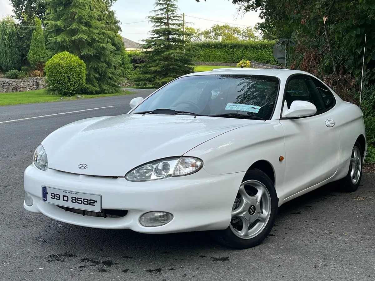 1999 Hyundai Coupe - Image 3