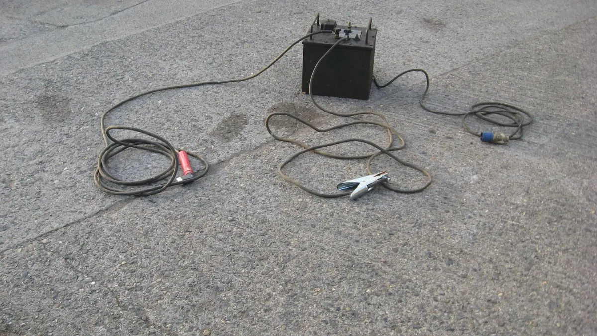 Oil cooled welder - Image 4