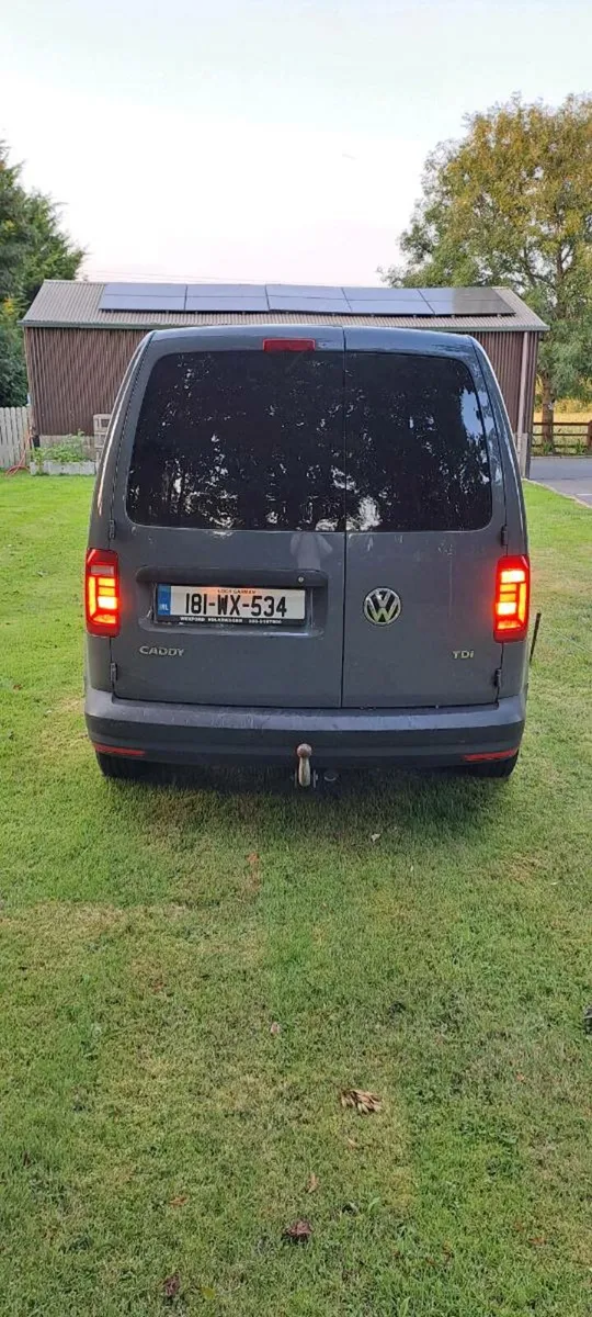 Van - Image 2