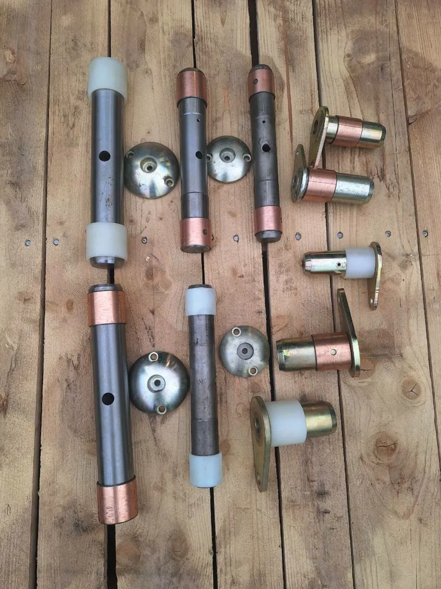 Slew Pivot pins
