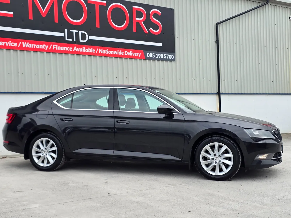 2017 SKODA SUPERB 2.0 150BHP STYLE MODEL - Image 4