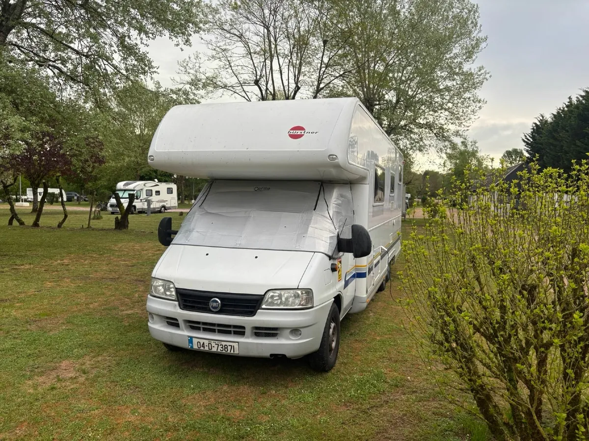 2004 Burstner A747-2, 6–7 Berth Motorhome - Image 4