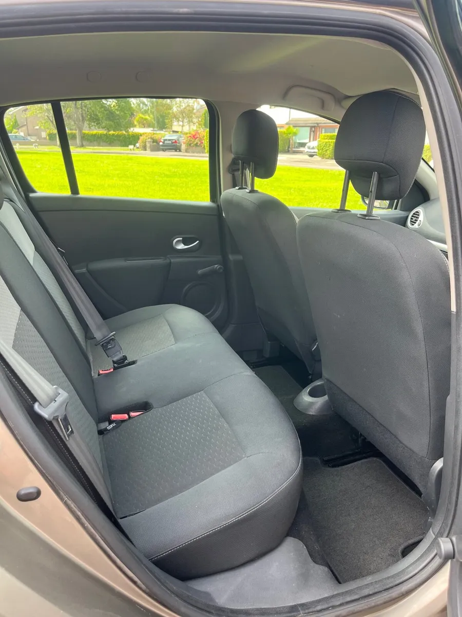 Renault Clio 2011 - Image 3