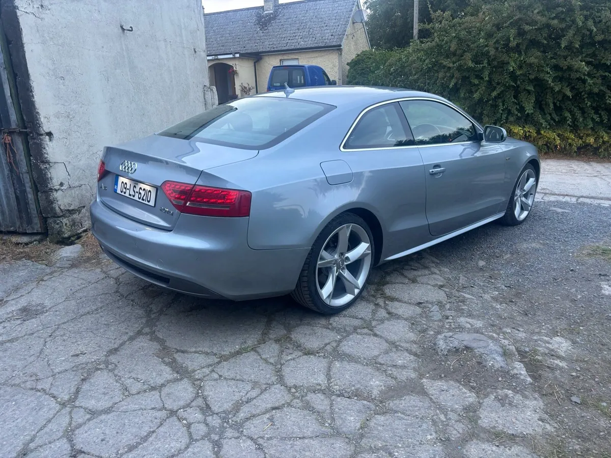 Audi a5 s line technic coupe - Image 3