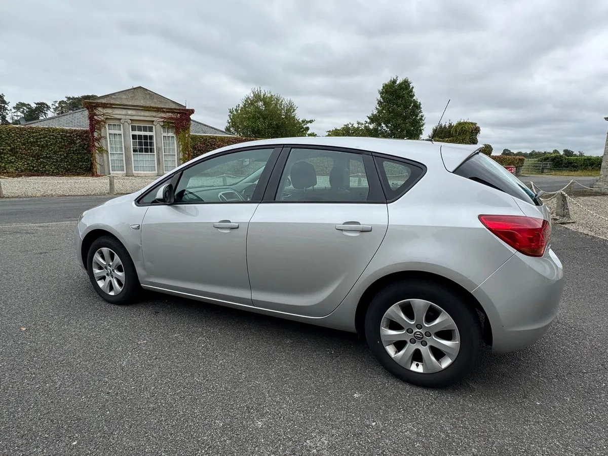 Opel Astra 1.4 (New NCT 07-26) - Image 3