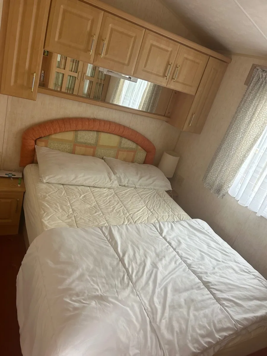 Mobile Home  with full winter pack. - Image 3