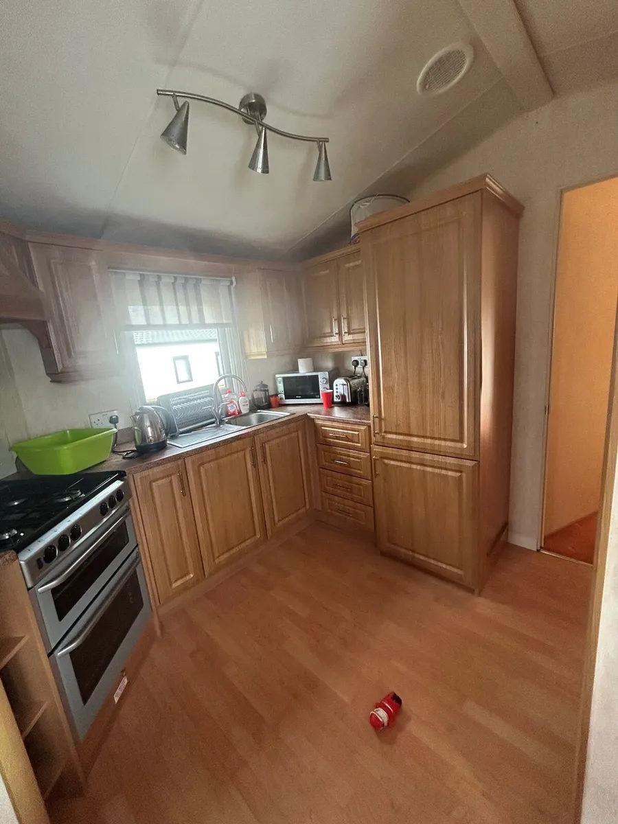 Mobile Home  with full winter pack. - Image 4