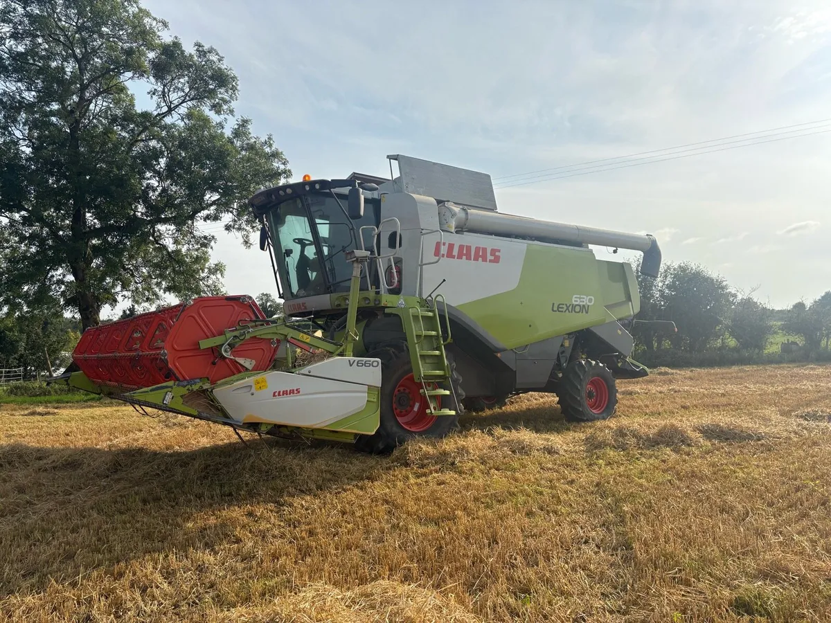 Claas combine - Image 1