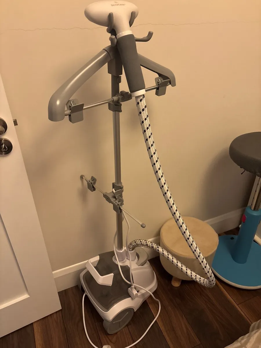 Clothes Steamer
