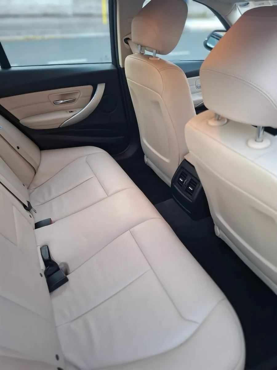 BMW 3-Series 2015 - Image 3