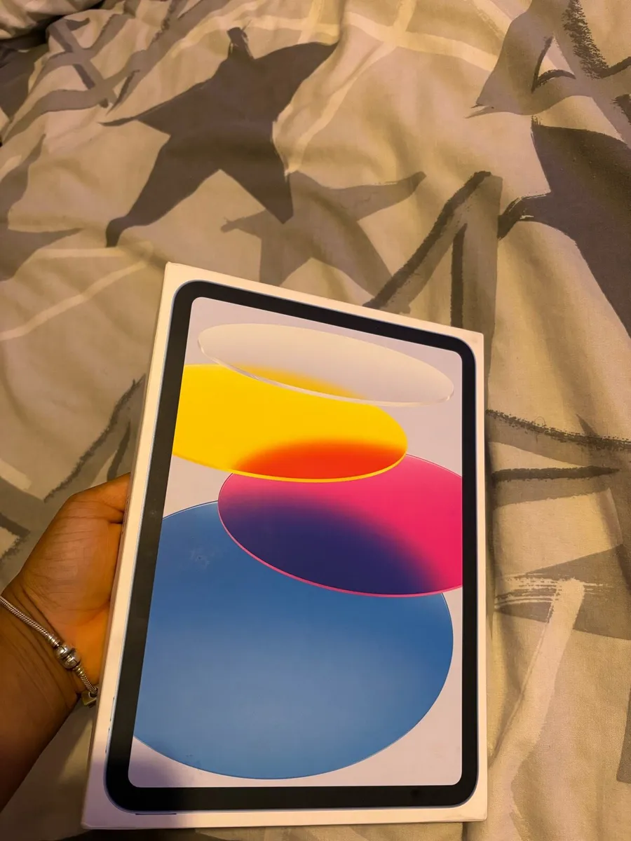 iPad - Image 2