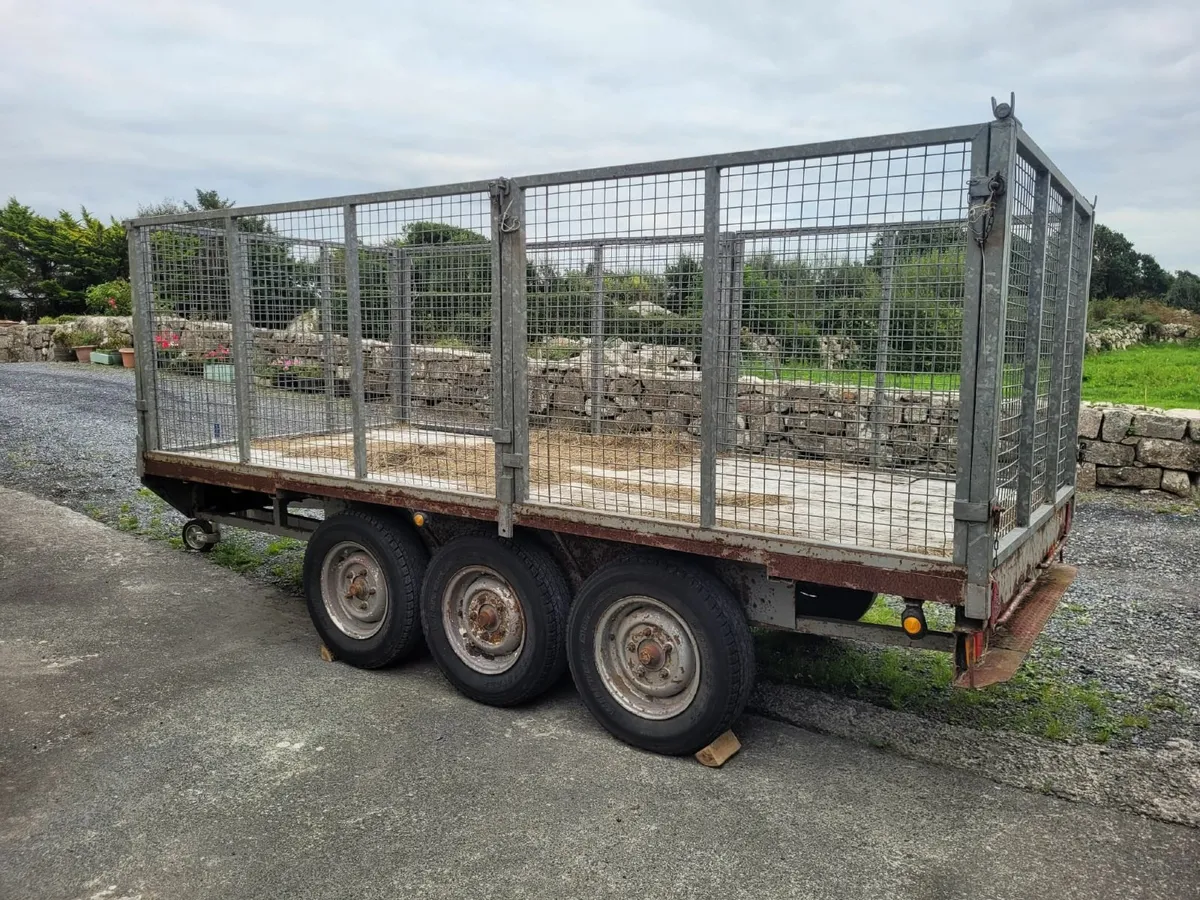 Trailer (3 axel) - Image 1