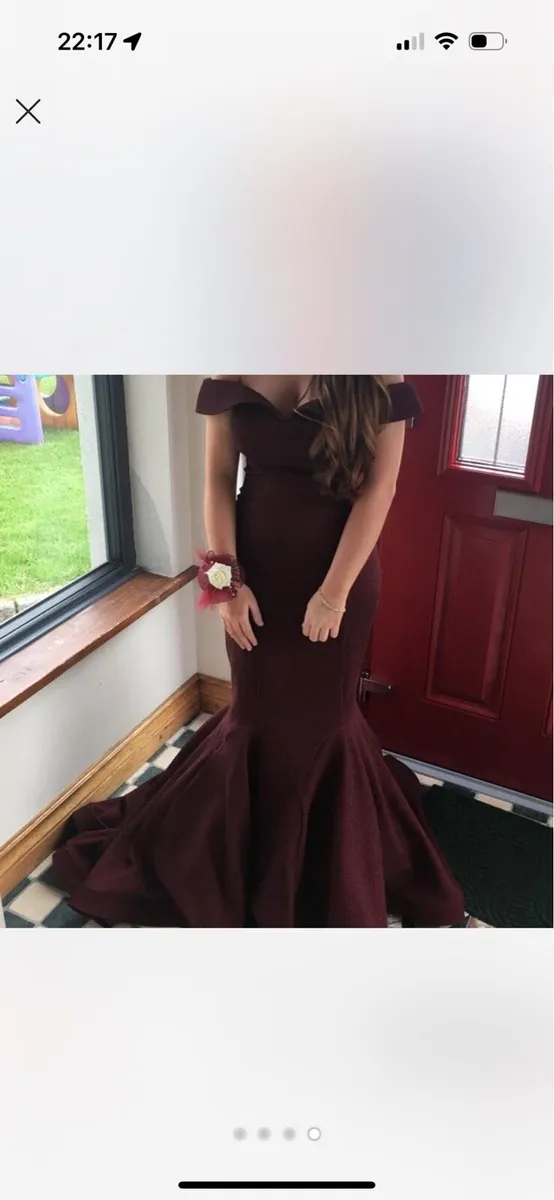 Debs dress - burgundy fishtail dress - Image 4