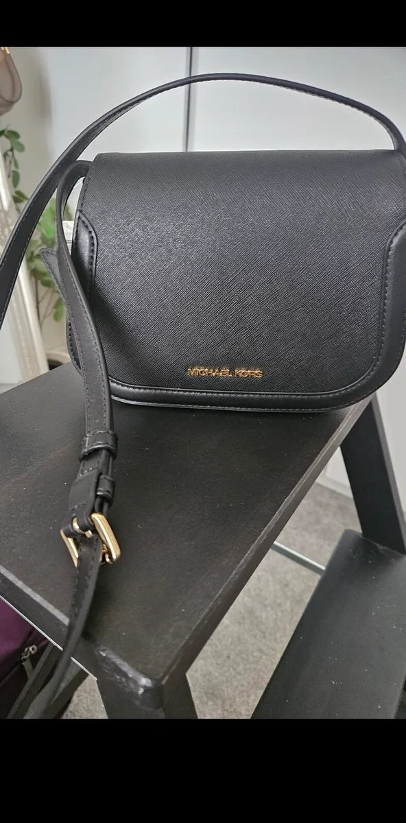 Michael kors bag - Image 1
