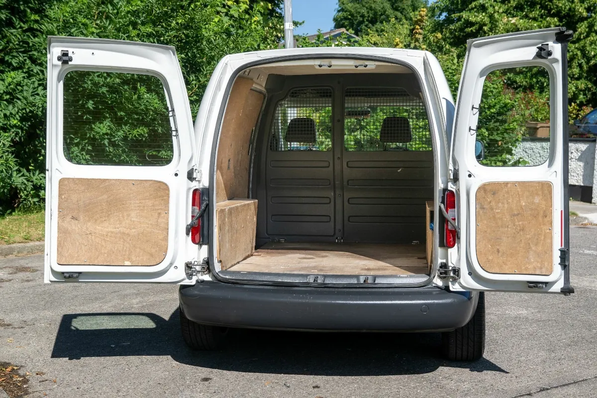 Volkswagen Caddy 2013 - Image 4
