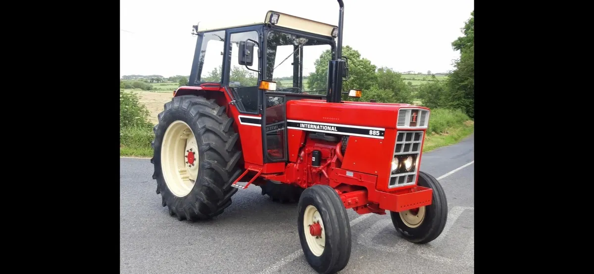 Vintage Tractor Auction - Image 2