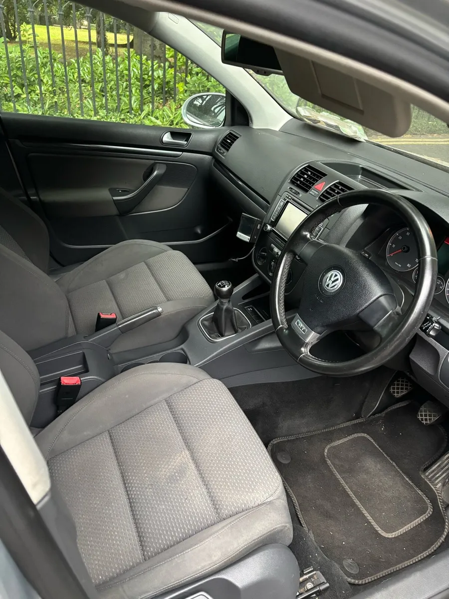 Volkswagen Golf GT SP 1.4tsi 6S 140HP - Image 3