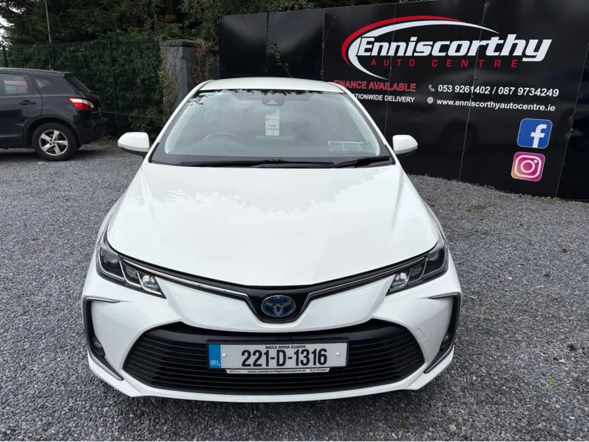 Toyota Corolla HYB LUNA SALOON 4DR AUTO// PRICE DR - Image 2