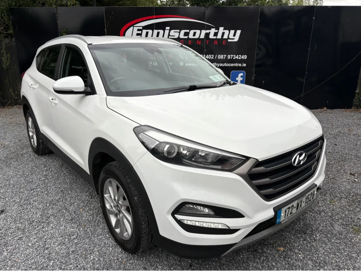 Hyundai Tucson 1.7 CRDI SE NAV BL/DR 5 5DR// IMMAC - Image 1