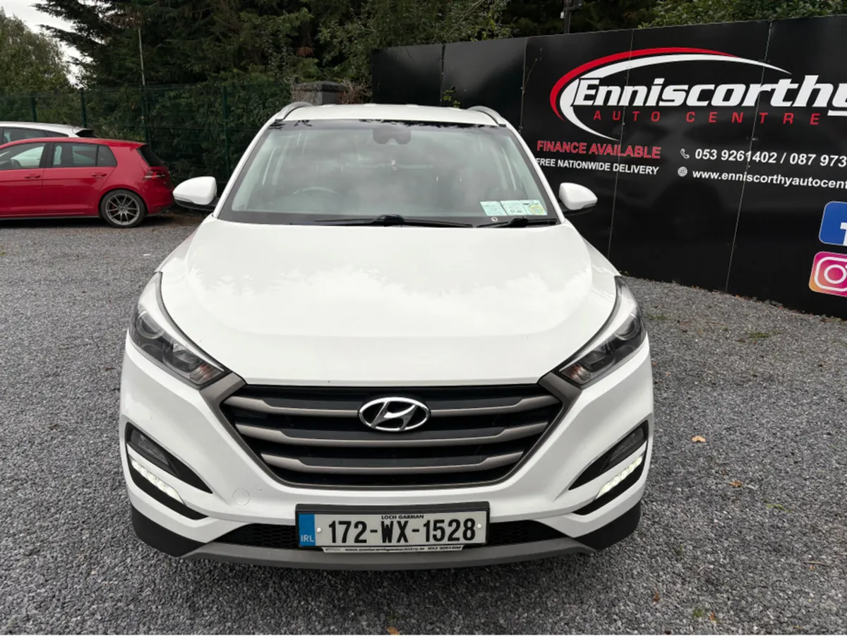 Hyundai Tucson 1.7 CRDI SE NAV BL/DR 5 5DR// IMMAC - Image 2