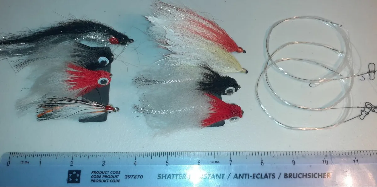 Pike flies various.