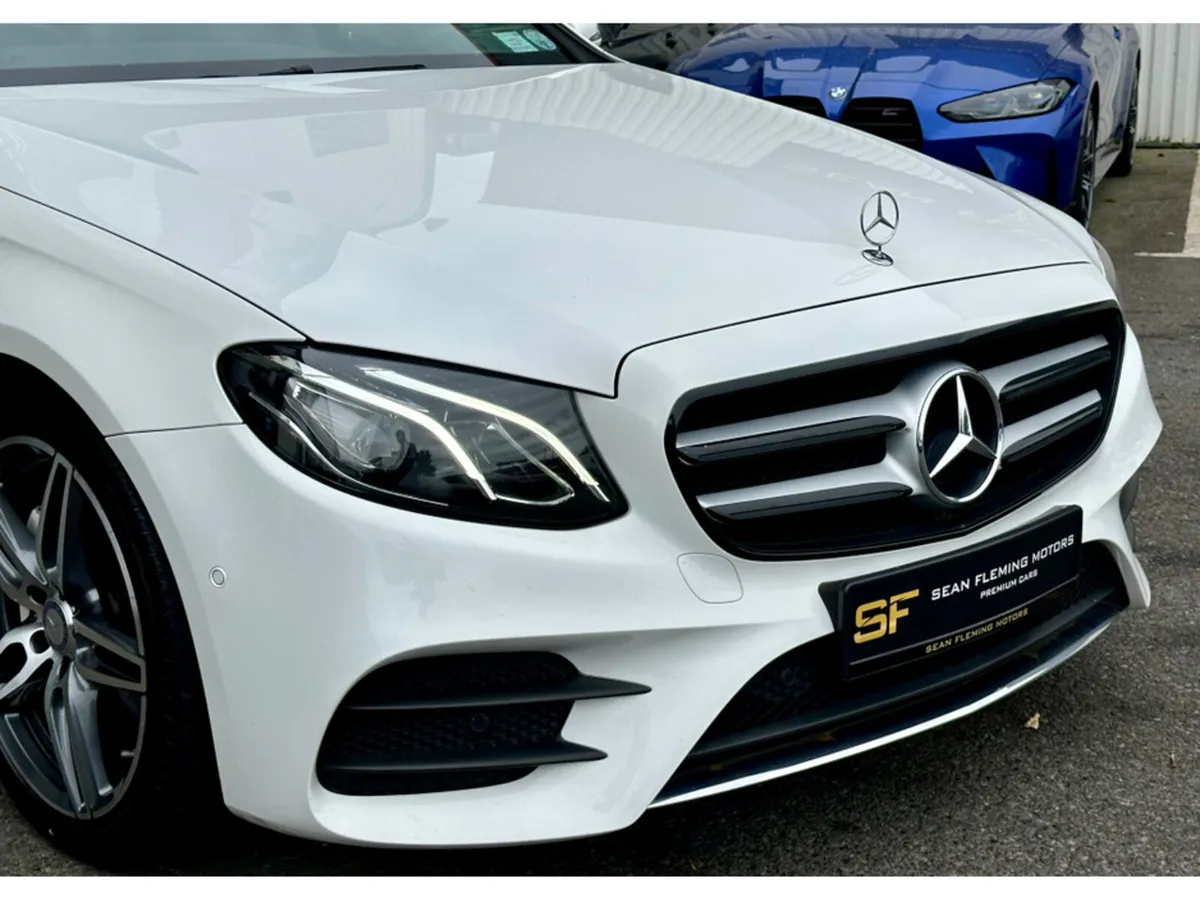 Mercedes-Benz E-Class E220 D AMG LINE PREMIUM AUTO - Image 4